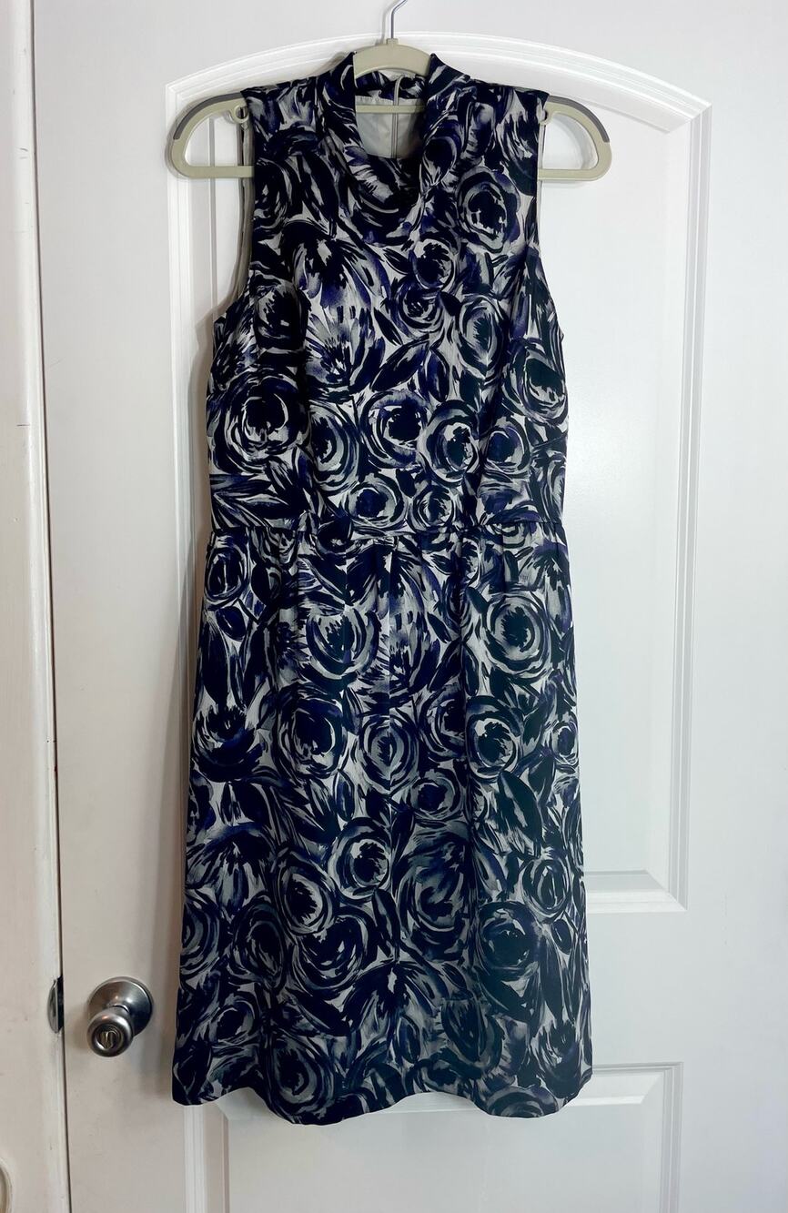 Ann Taylor Cocktail Dress Size 6 Black Floral Satin Mock Neck Sleeveless Preppy